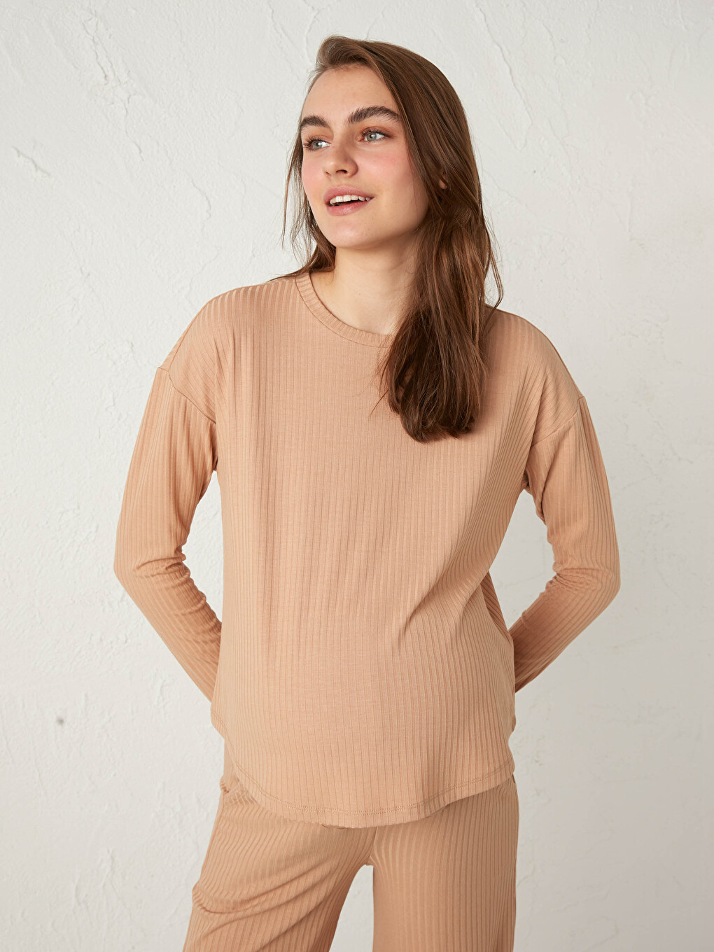 Flexible Maternity T-Shirt in Textured Fabric