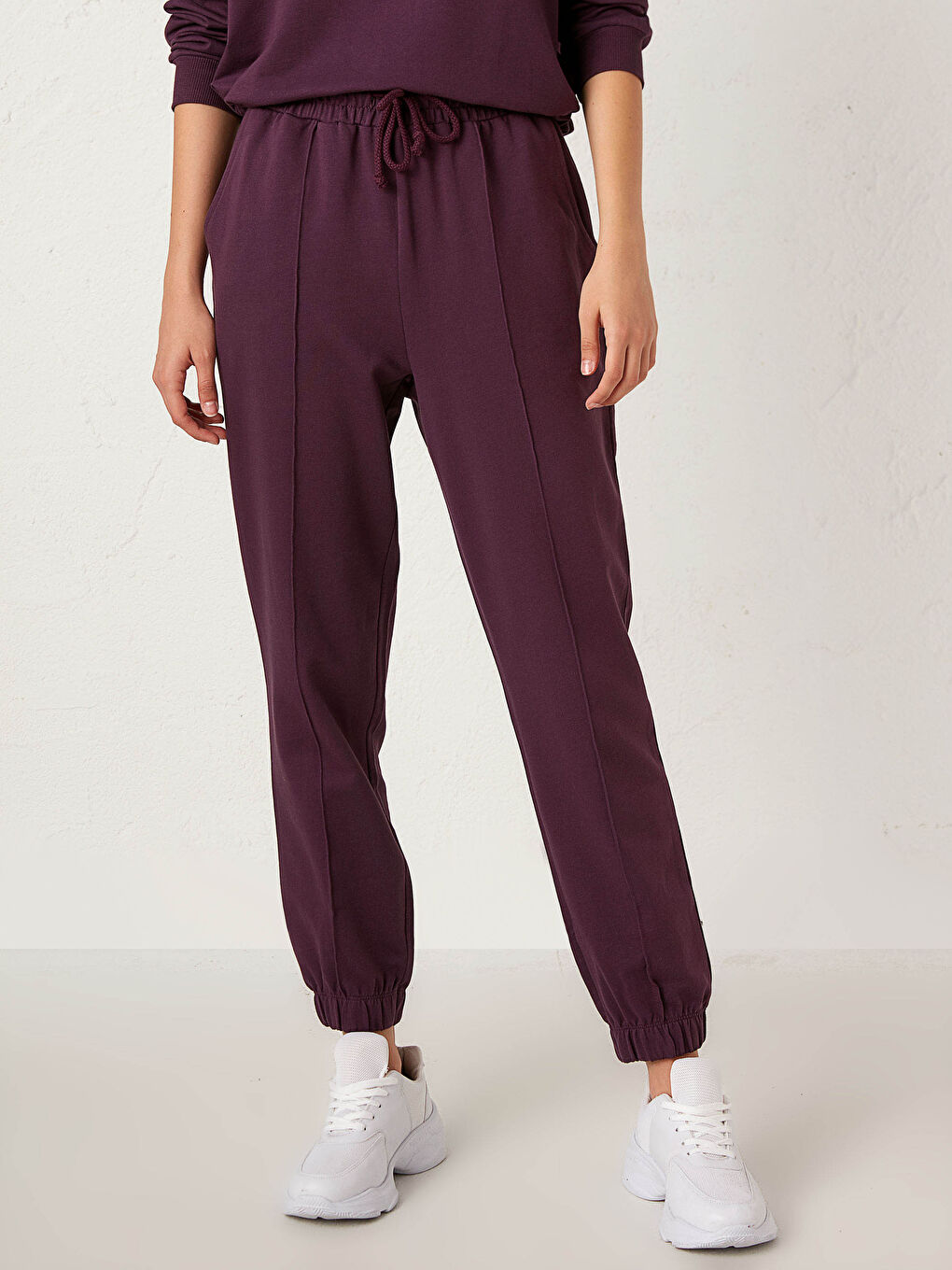 Elastic Waist Jogger Sweatpants-3