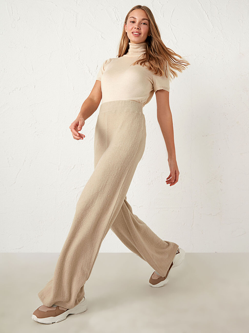 Wide Leg Trousers in Textured Fabric