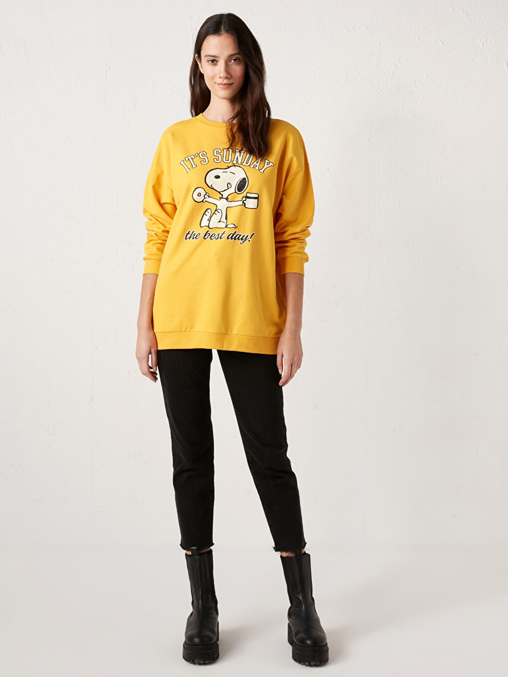 Дөңгелек жағалы snoopy принтті свитшот-1