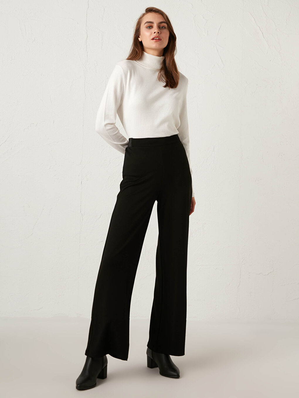 Siyah İspanyol Paça Pantolon