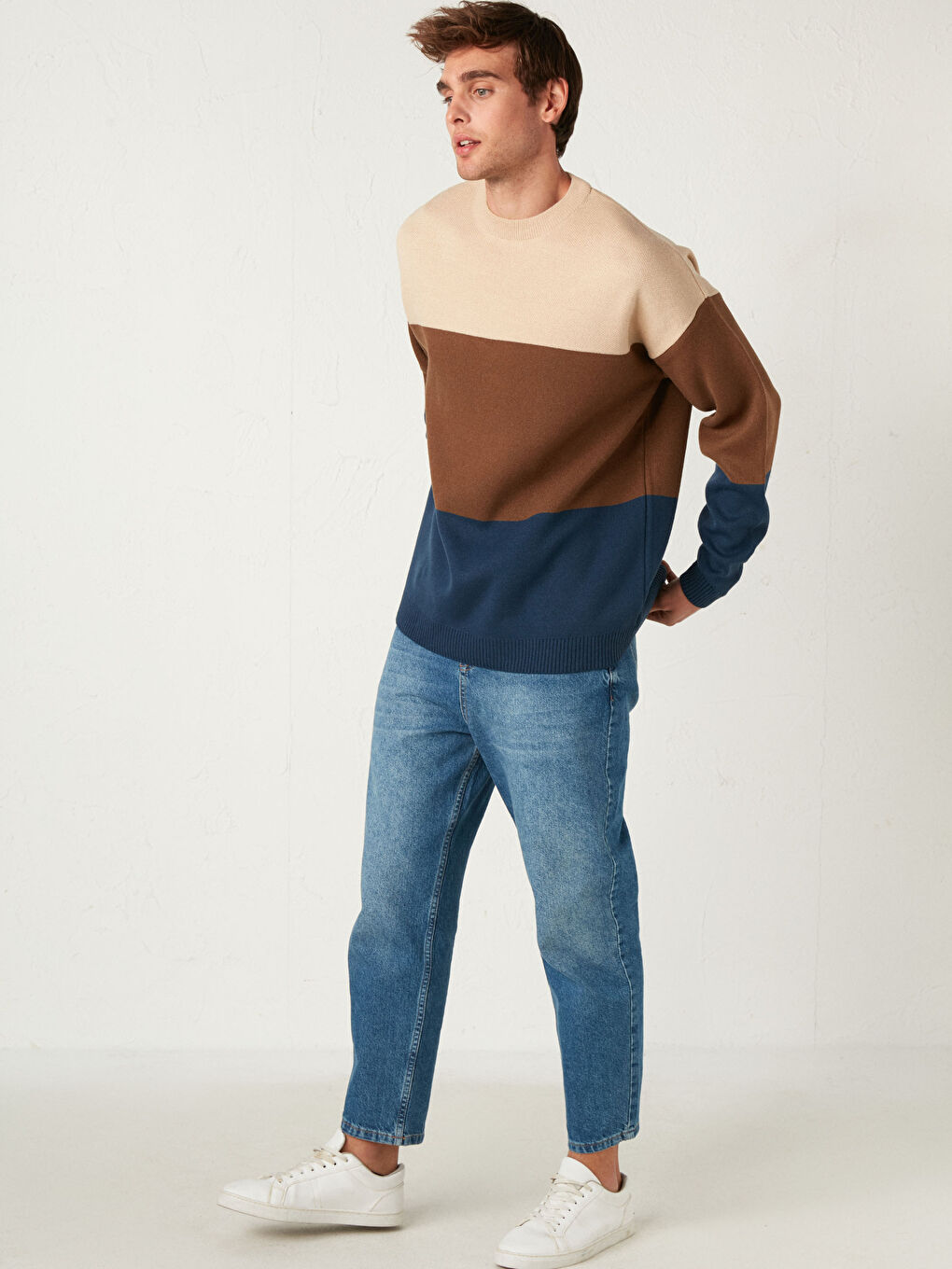 Oversized Crew Neck Thin Knitwear Sweater-1