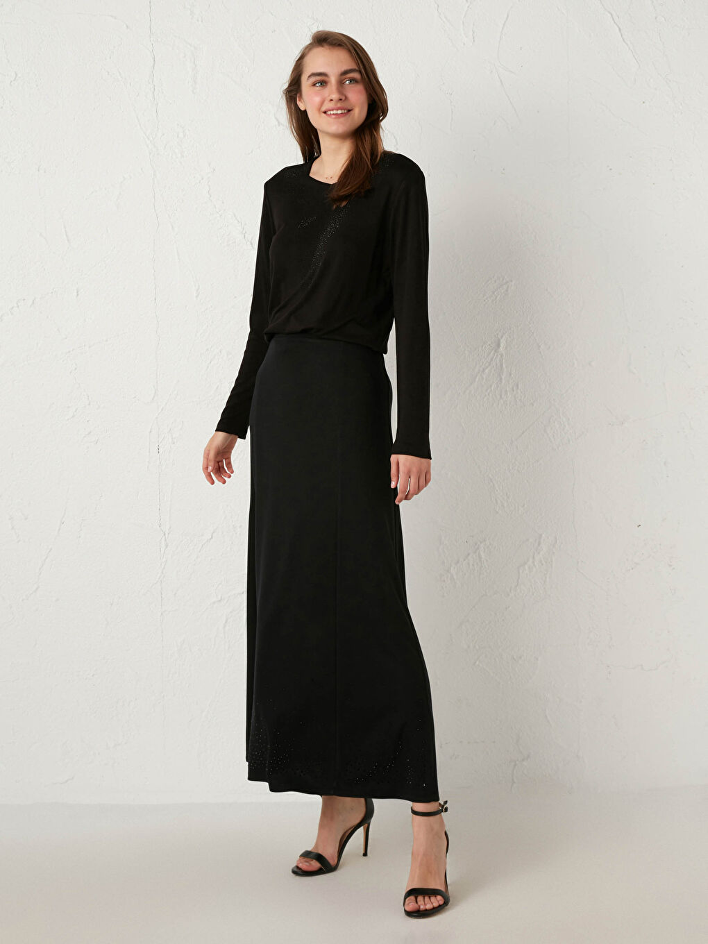 Siyah Parlak Taş Baskılı Esnek Tişört-2