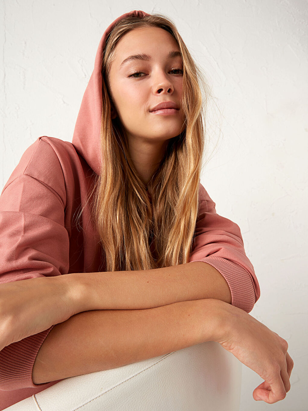 Pembe Kapüşonlu Basic Sweatshirt-2