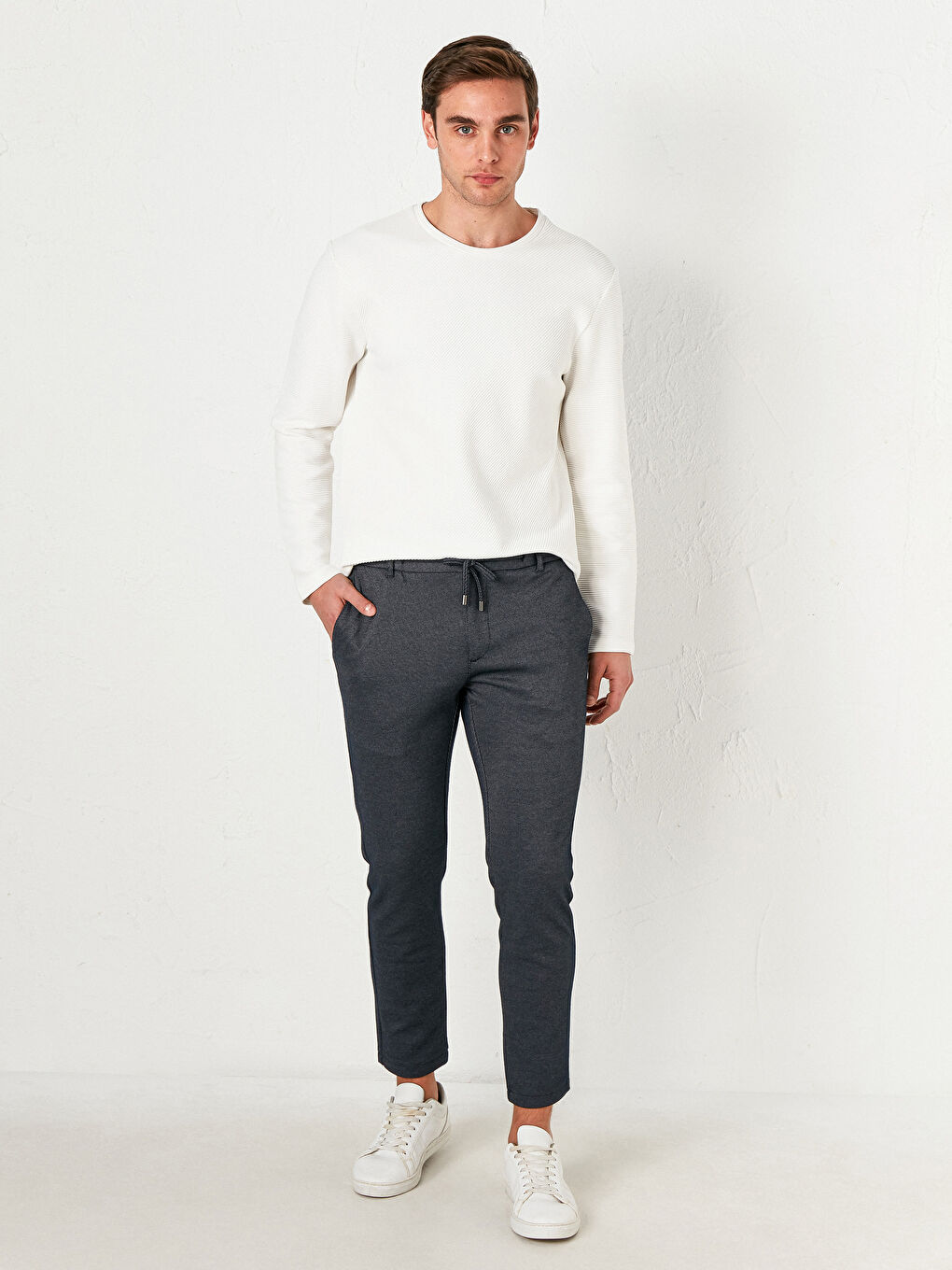 Lacivert Slim Fit Jogger Pantolon