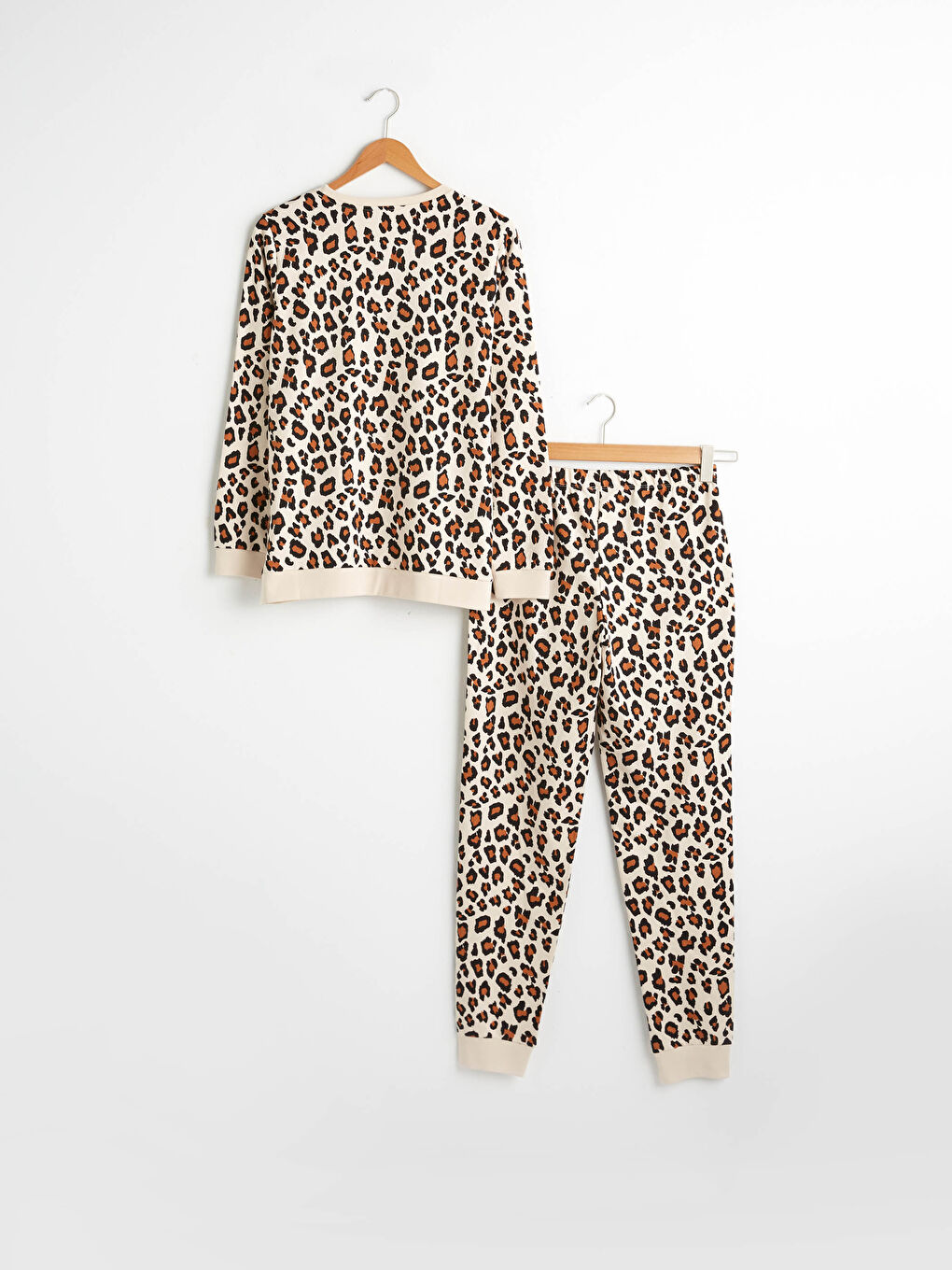 طقم بيجاما قطن بنقشة ليوبارد-4
