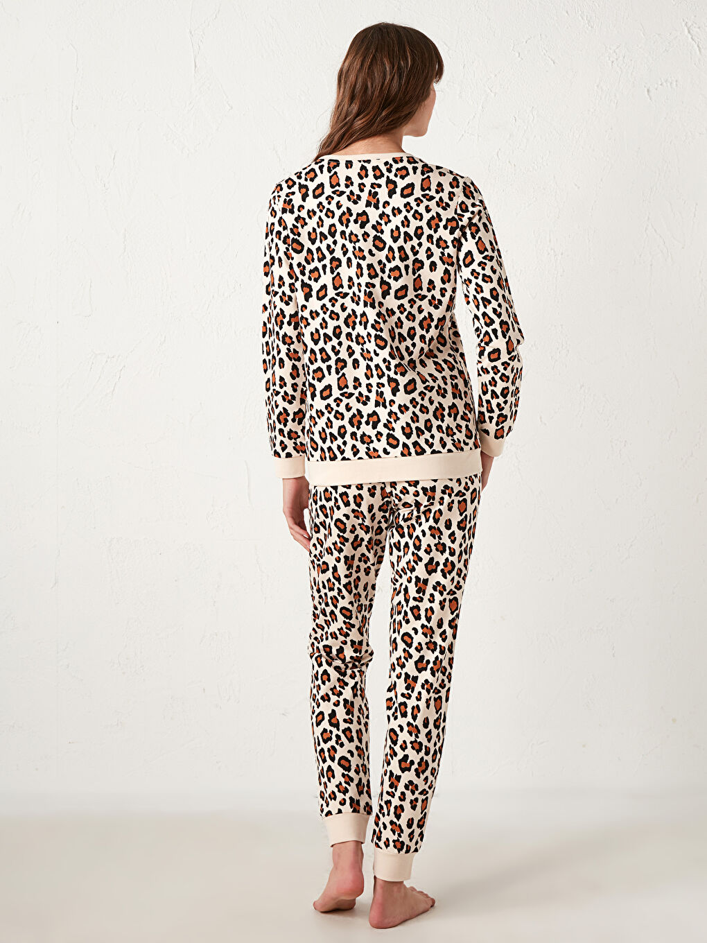 طقم بيجاما قطن بنقشة ليوبارد-2