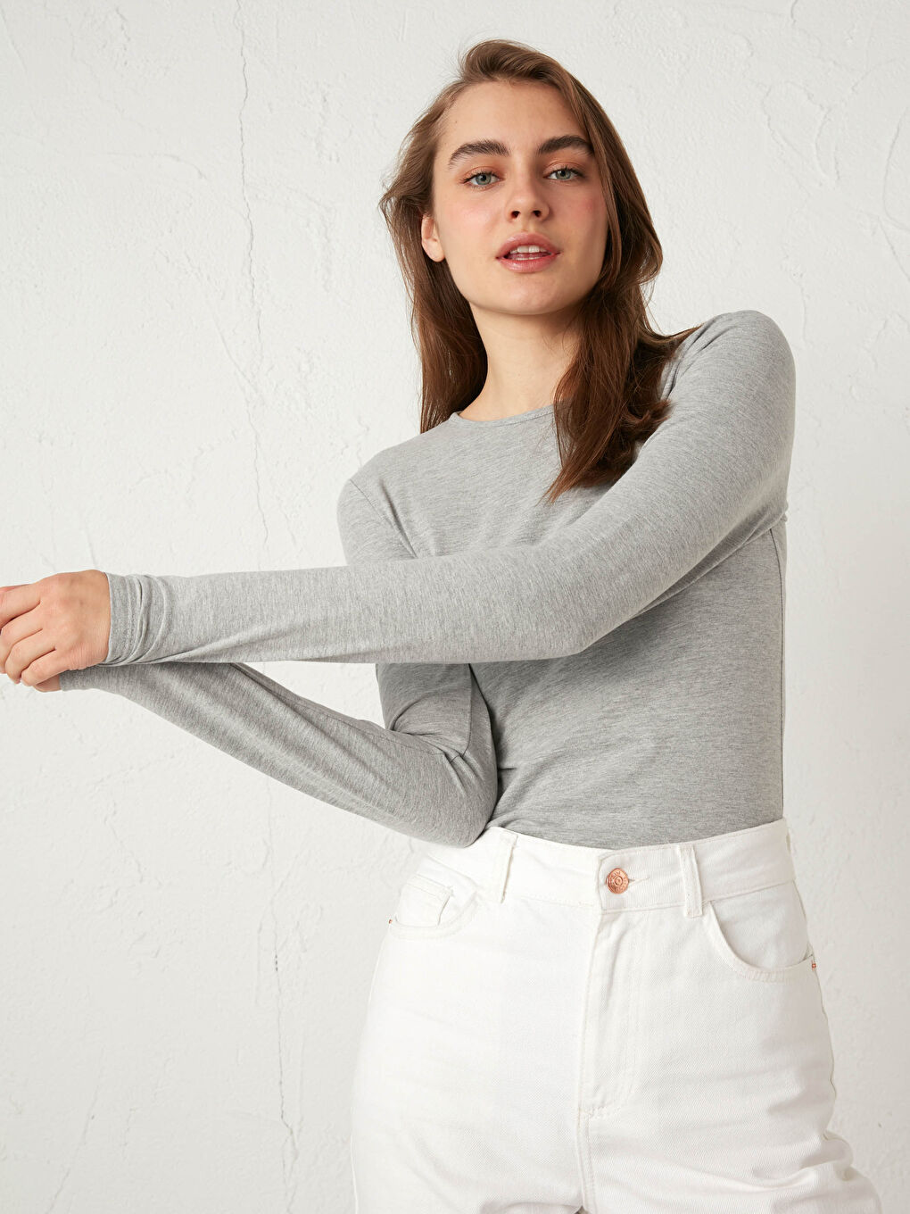 Gri Bisiklet Yaka Basic Uzun Kollu Tişört-1