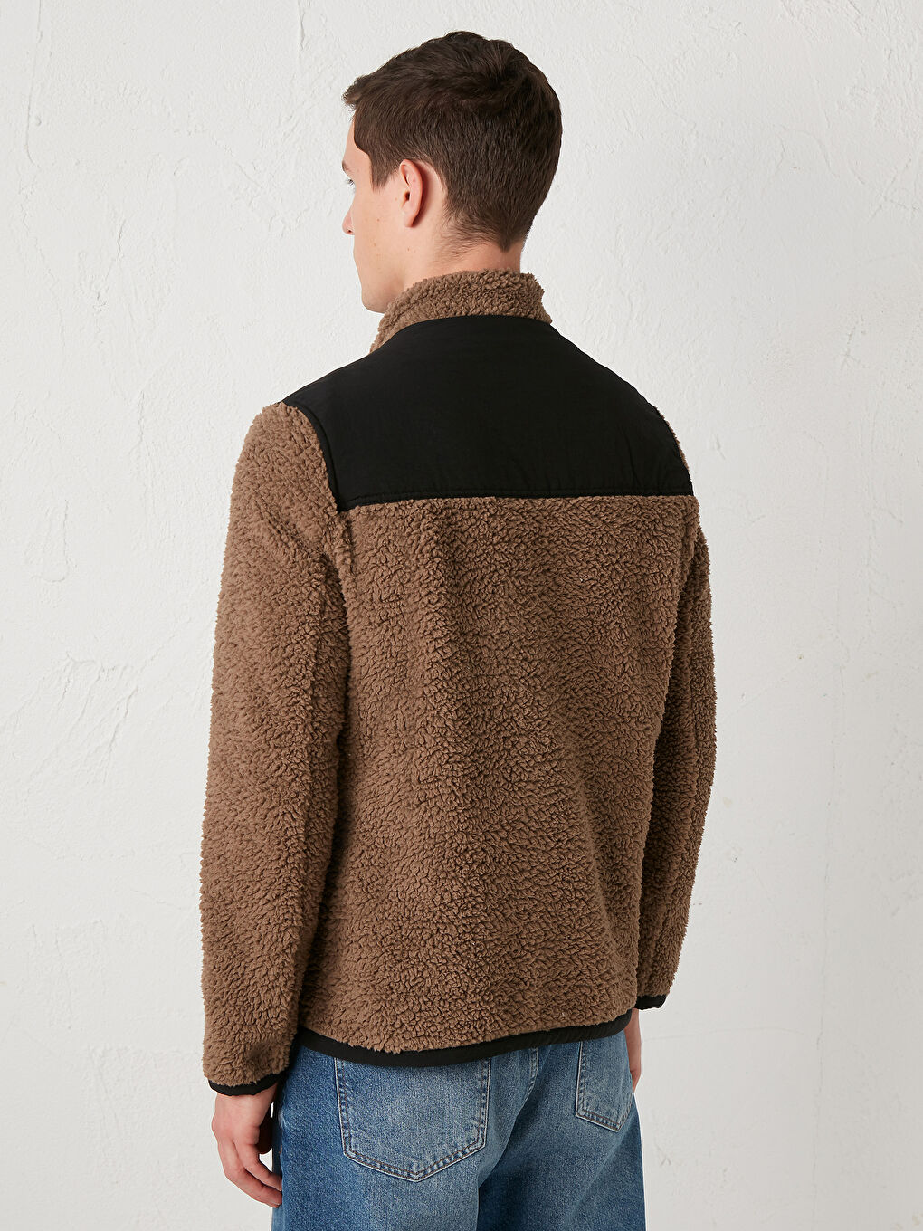 Kahverengi Standart Kalıp Dik Yaka Pelüş Mont-4