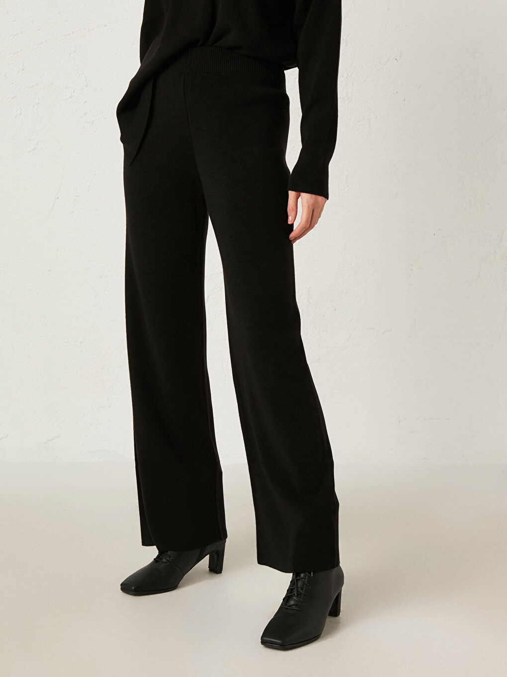 Elastic Waist Tricot Palazzo Pants-4