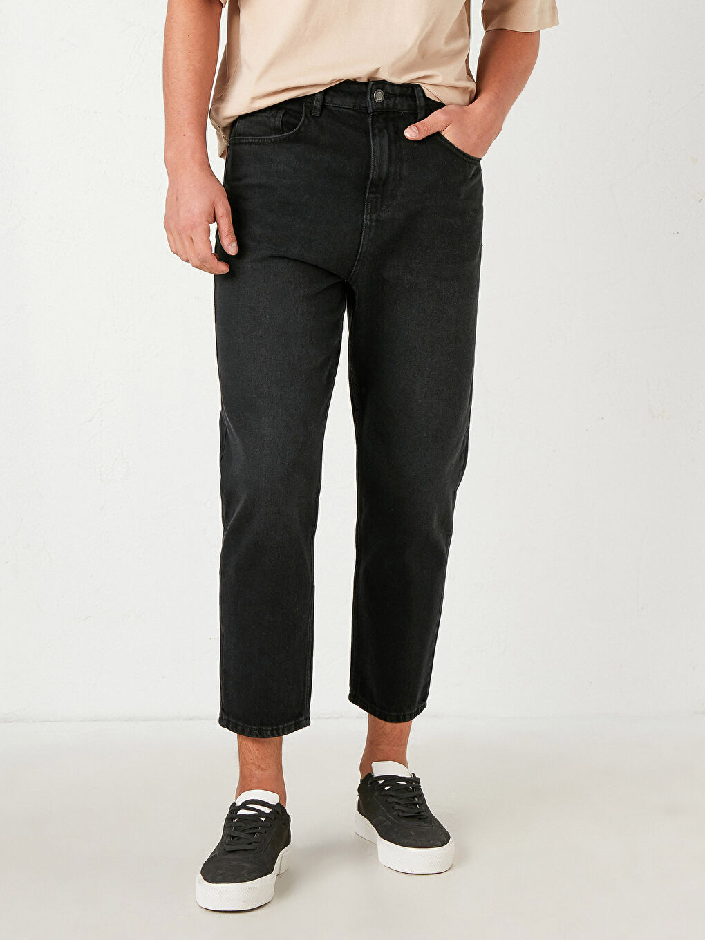 710 Loose Fit Jeans-2