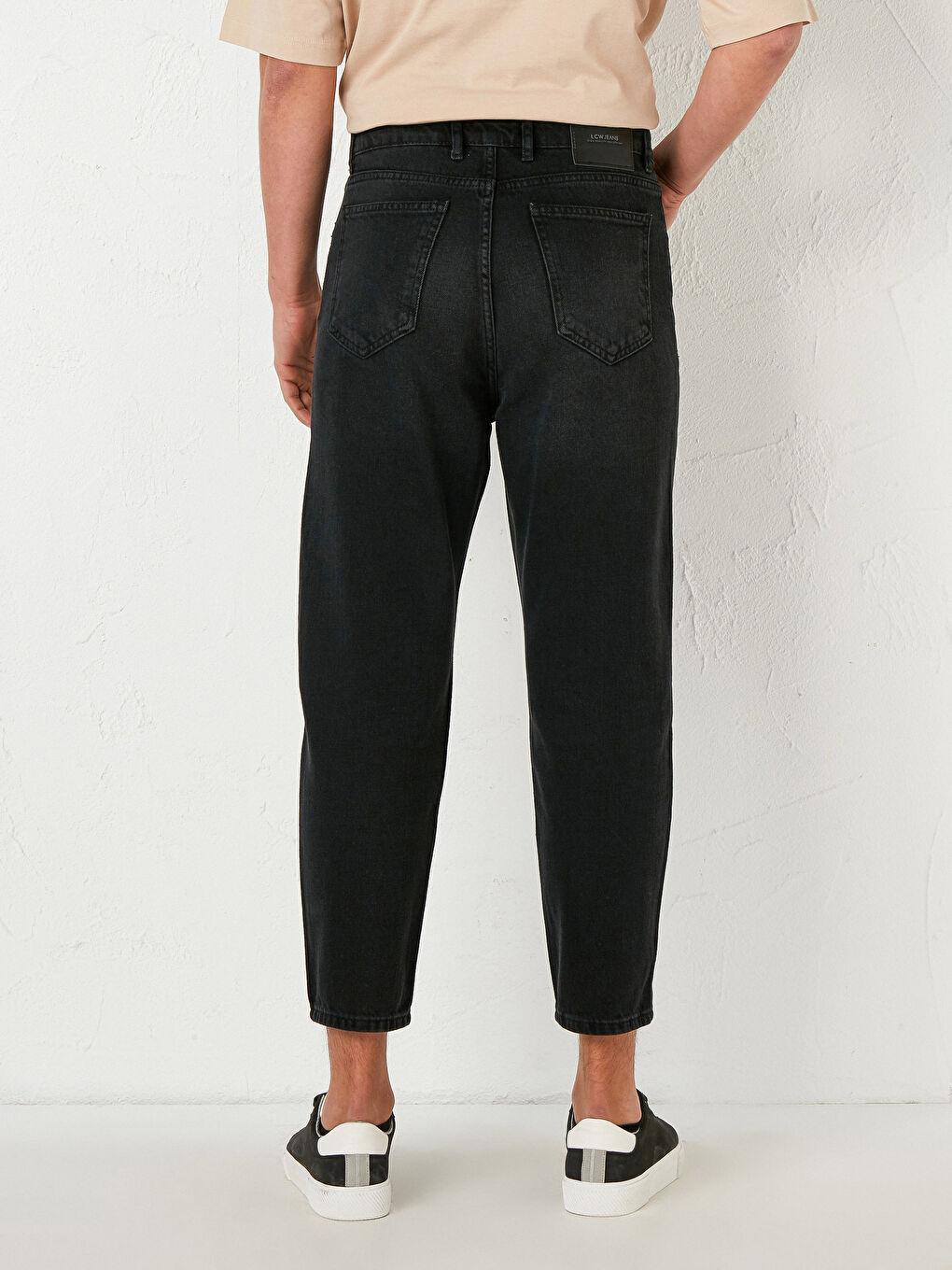 710 Loose Fit Jeans-3