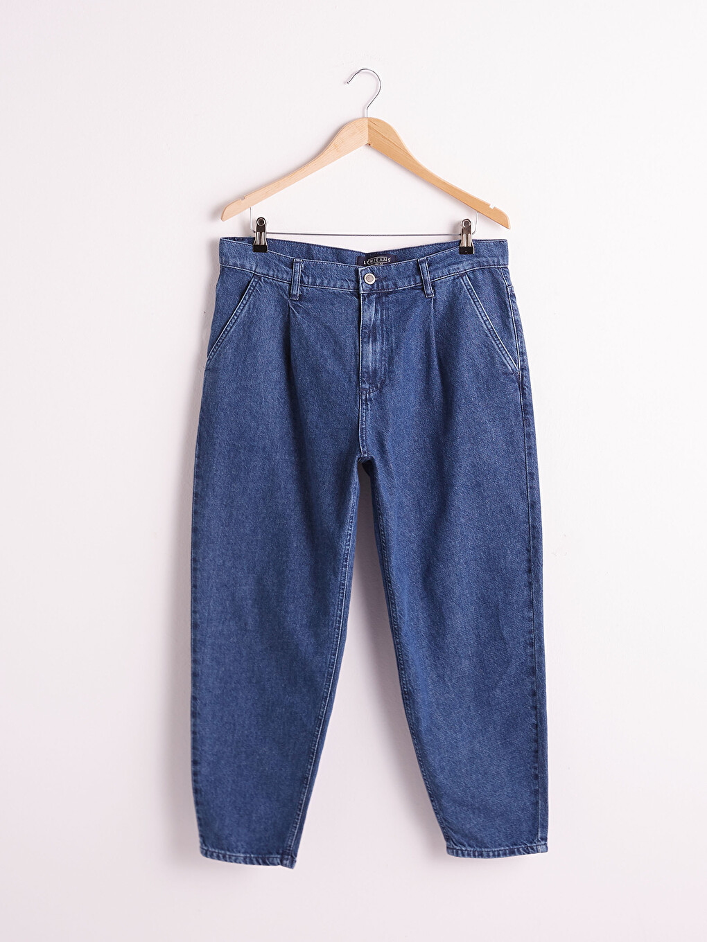 Balloon Fit Jeans-5