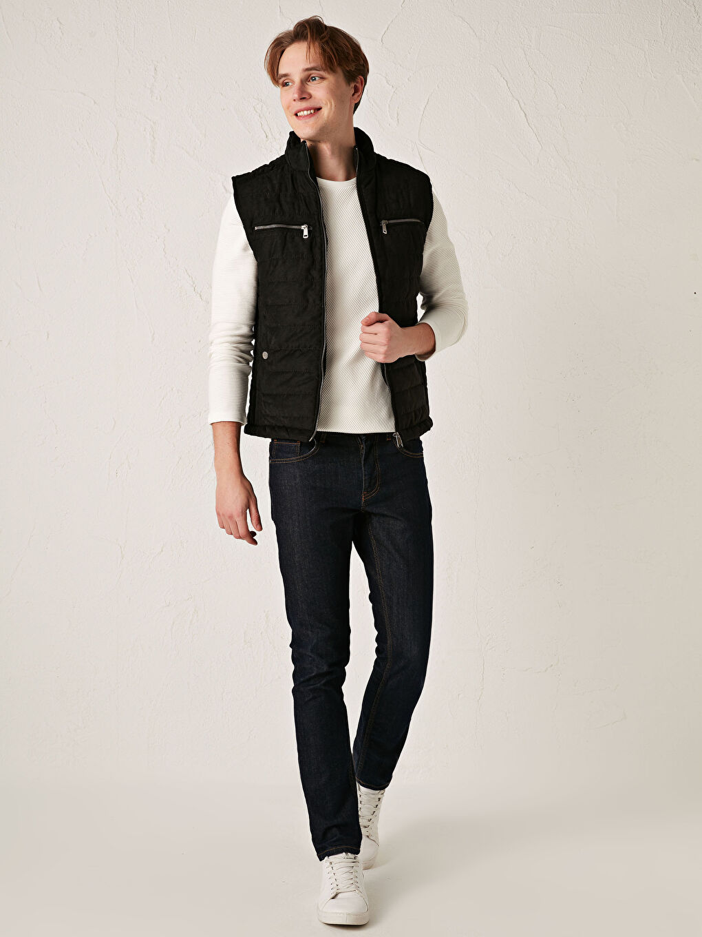 Siyah Slim Fit Dik Yaka Kalın Süet Yelek-3