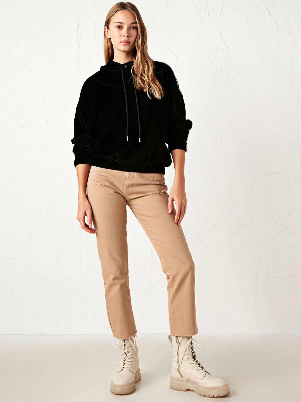 Velvet Stripe Detailed Hooded Sweatshirt-3