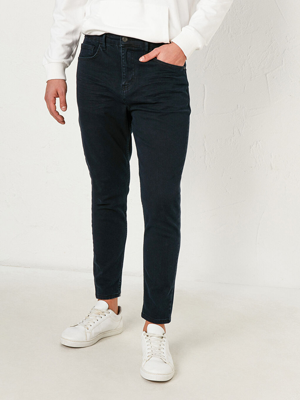 İndigo 730 Havuç Kalıp Jean Pantolon-1