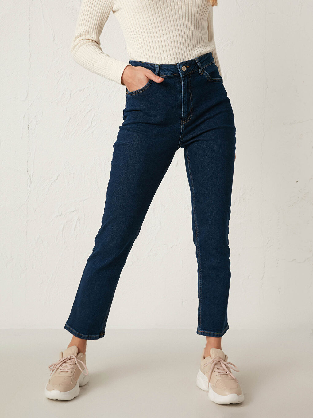 Straight Fit Women's Jeans-4