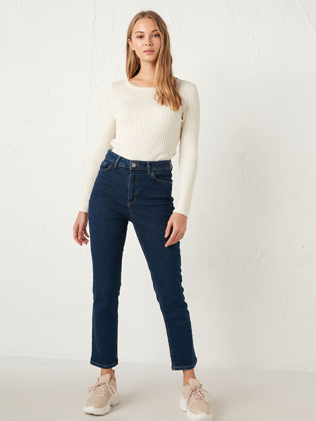 Straight Fit Women's Jeans-2