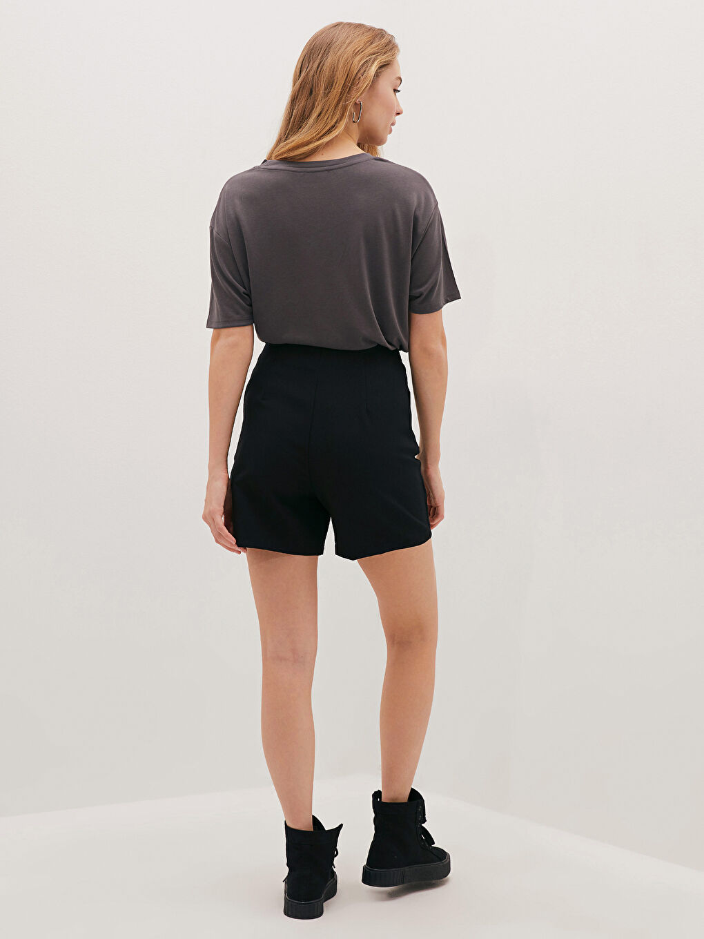 شۆرتی ڤیسكۆز بە کەمەری ئێلاستیک-1