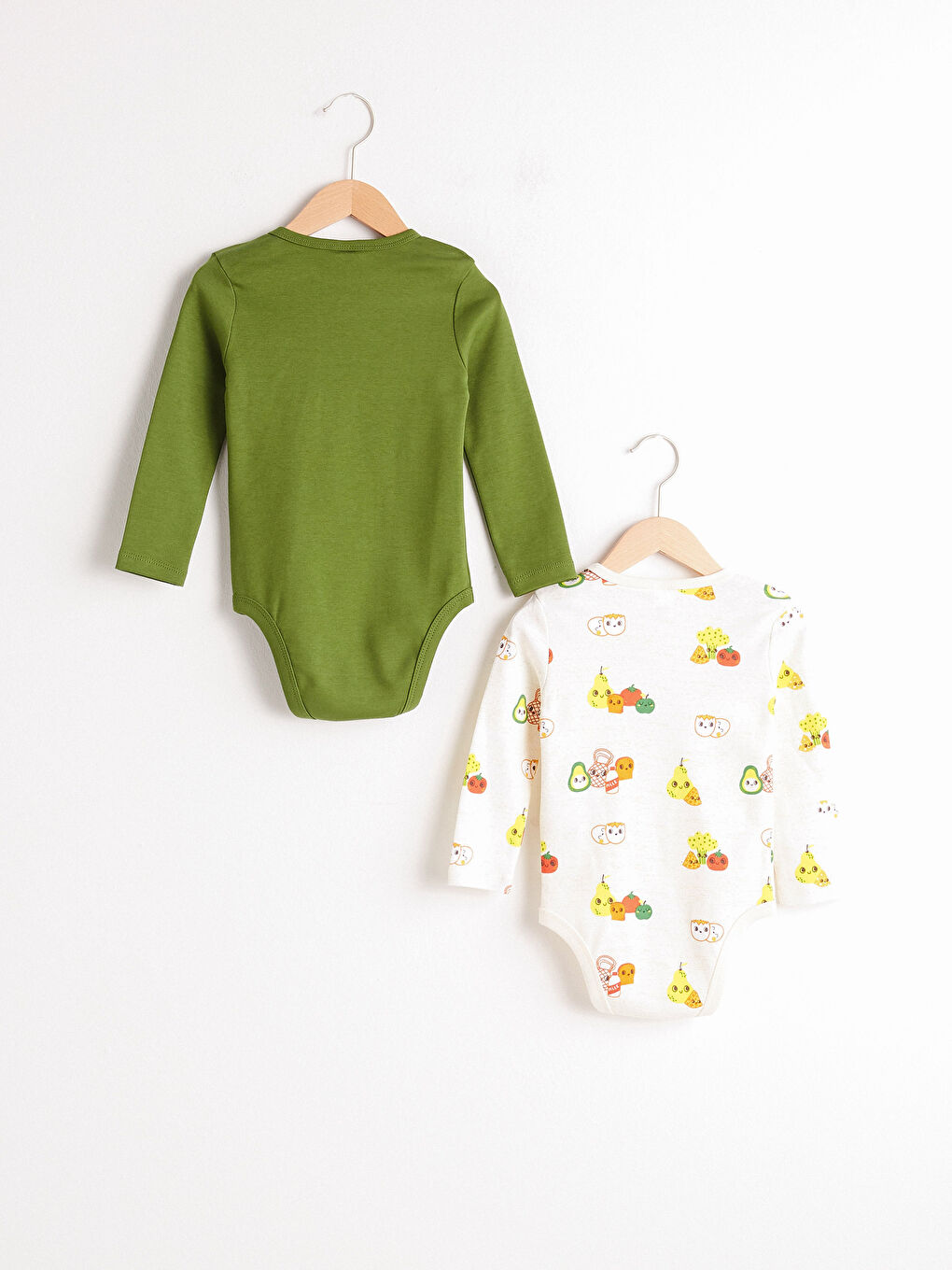 Комплект из двух боди на кнопках для мальчиков.-1