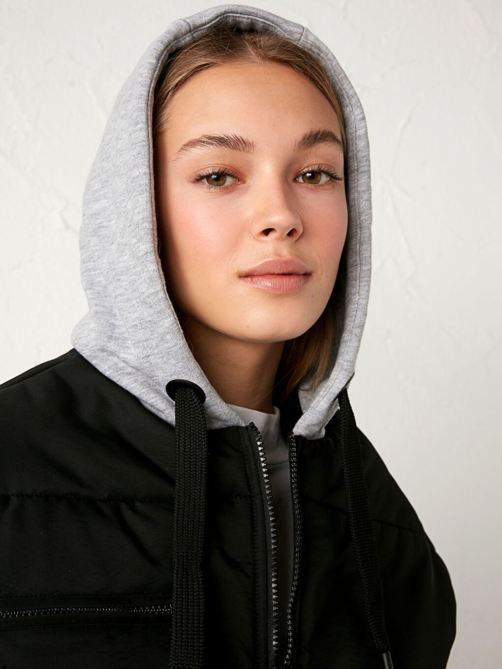 LCW Vision Damen-Daunenjacke mit Kapuze und langen Ärmeln -0WHL07Z8-CVL