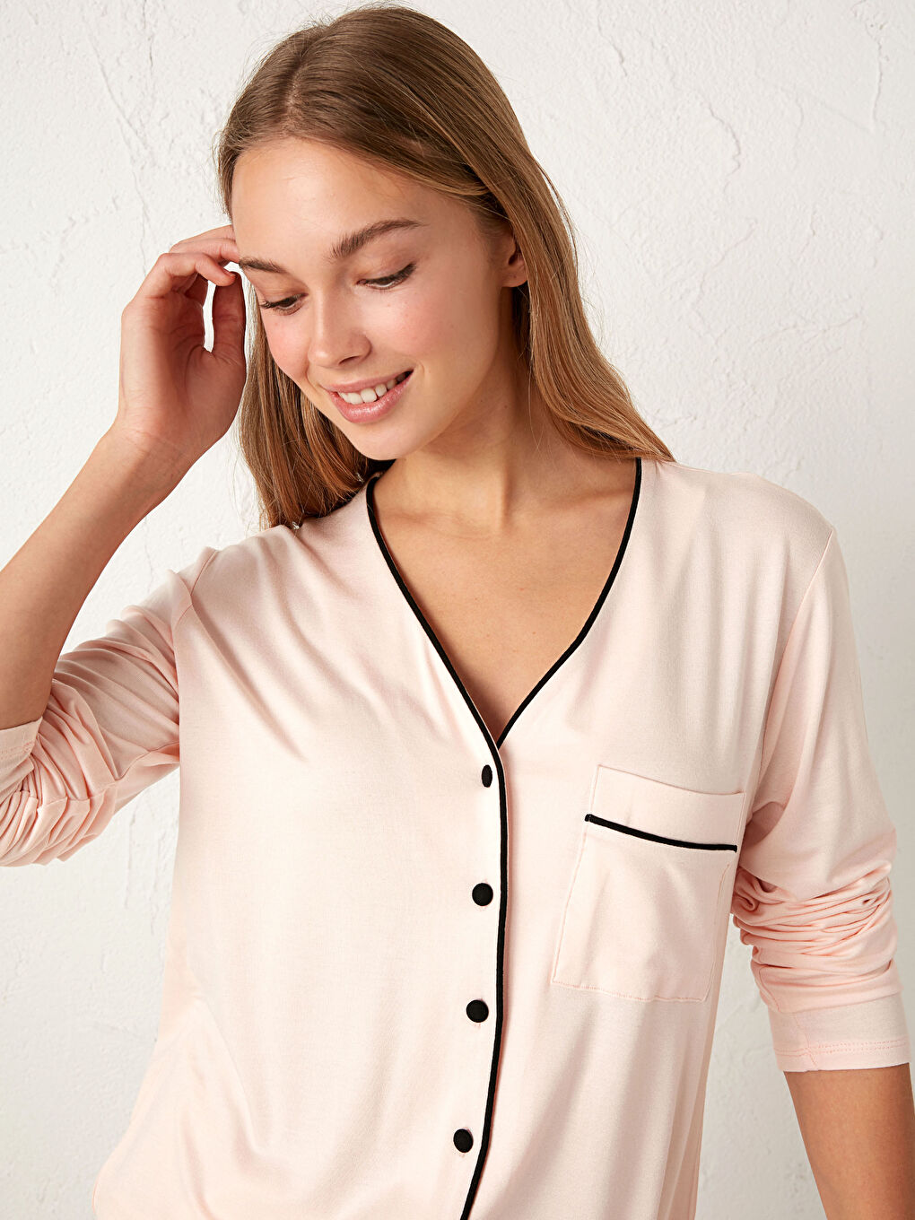 Комплект пижами с V-образно деколте от вискоза-3