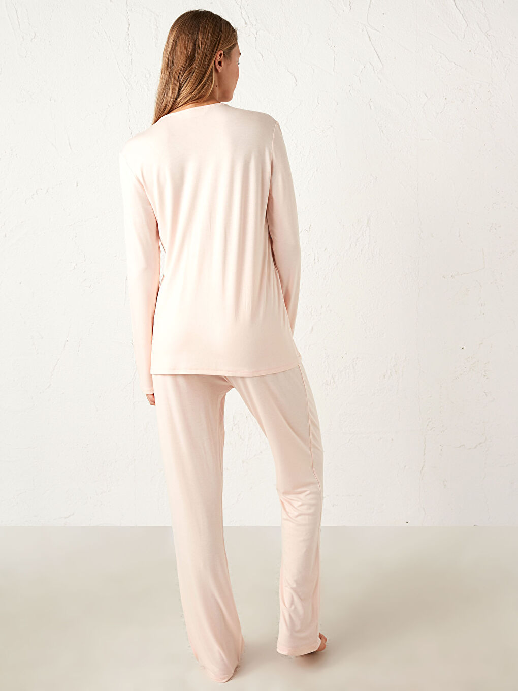 Комплект пижами с V-образно деколте от вискоза-4