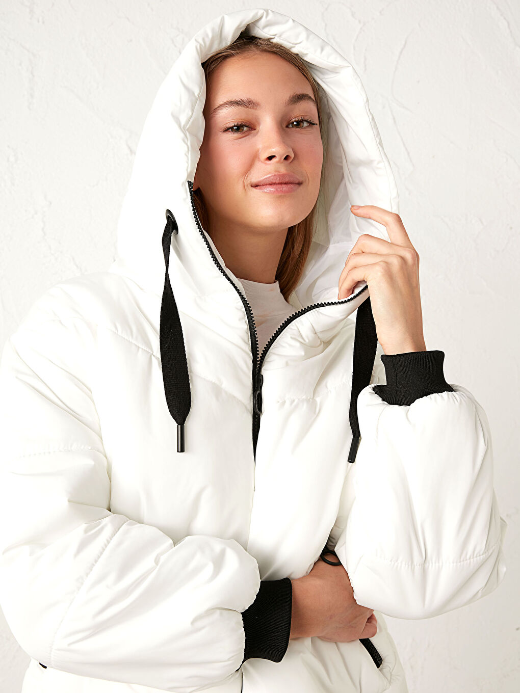 Women's Down Jacket With Hooded Long Sleeve-1