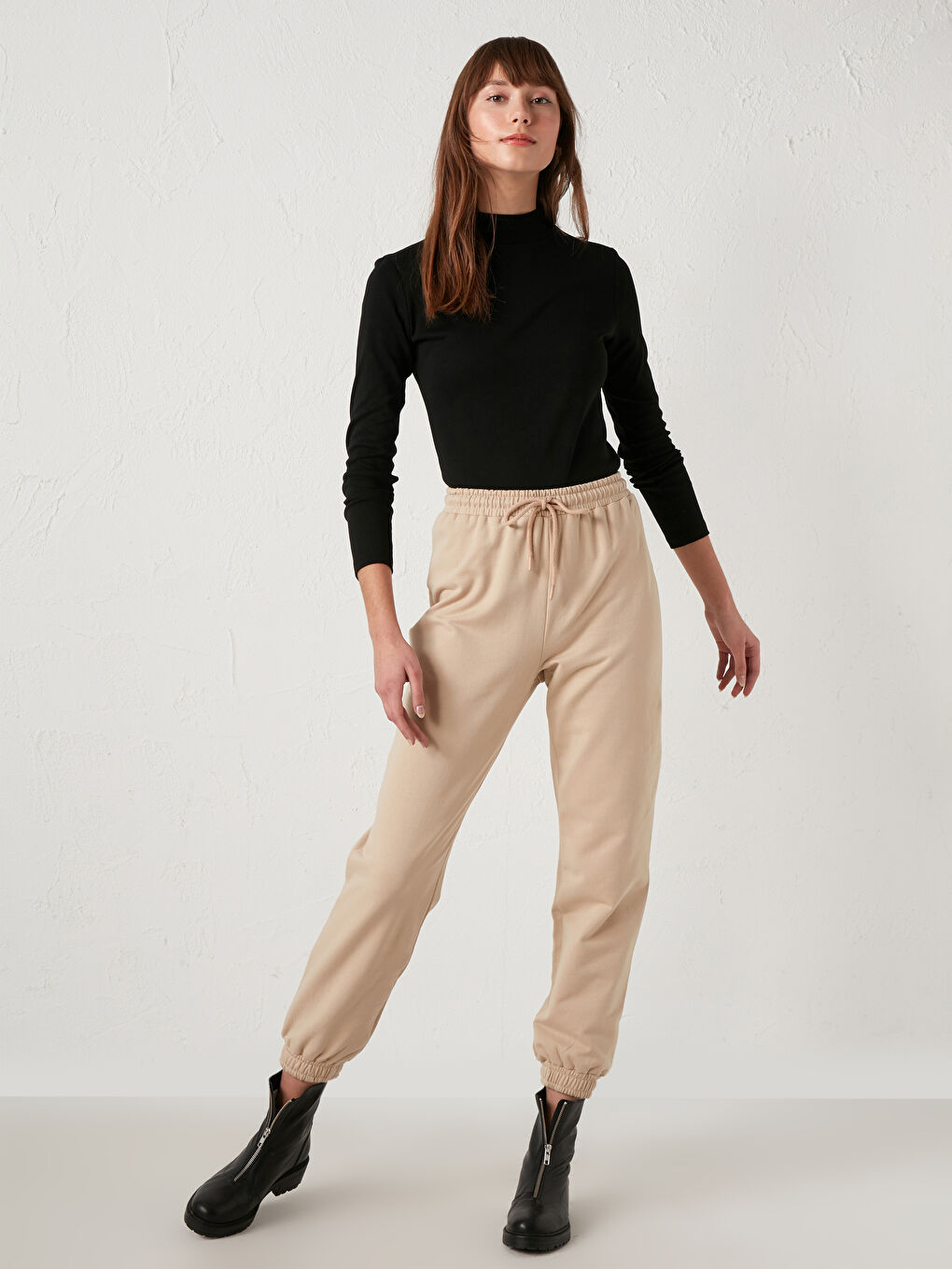 تيشيرت نسائي قطن كم طويل مستقيم بياقة قمعية-1