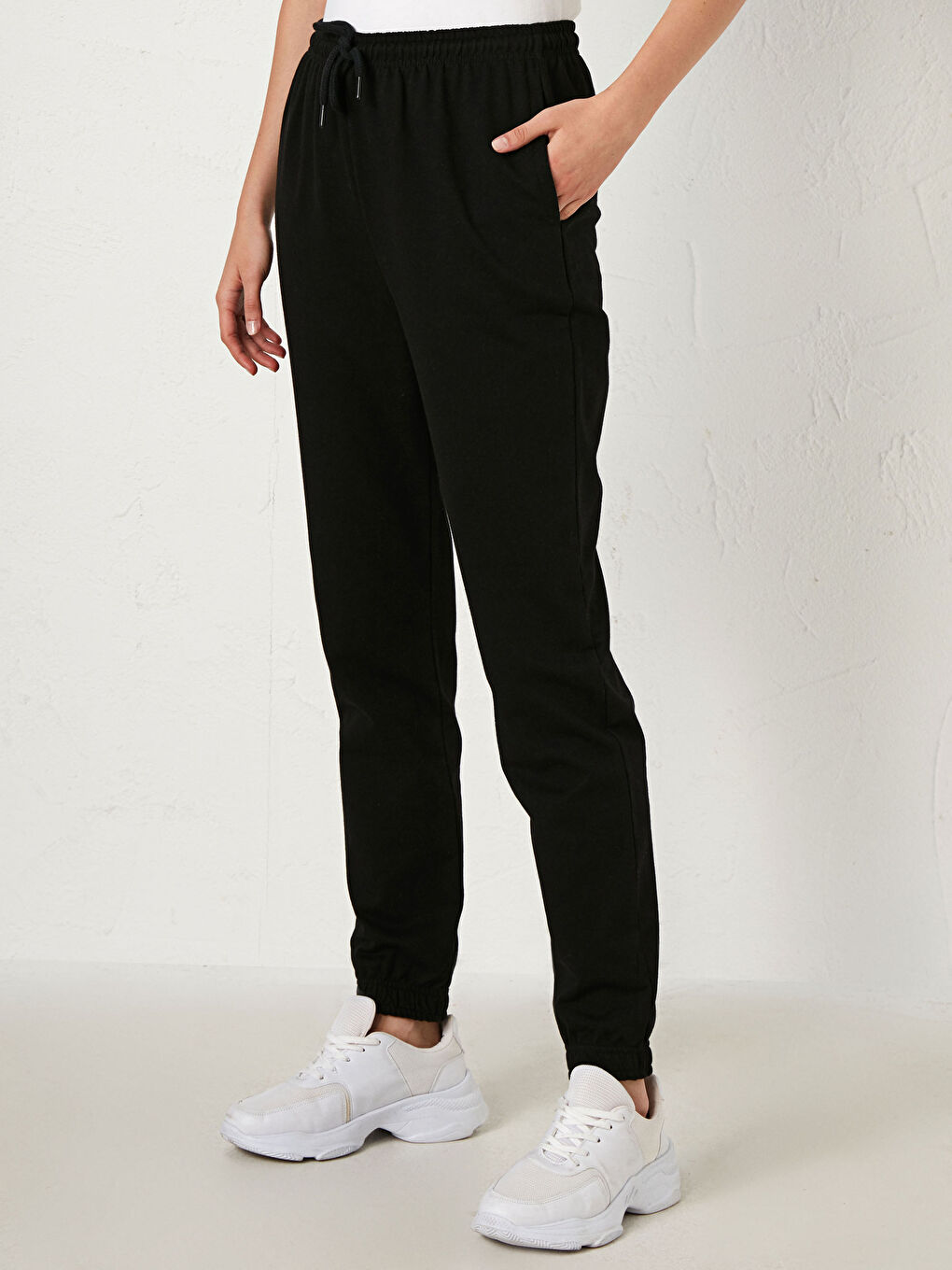 Elastic Waist Jogger Sweatpants-1