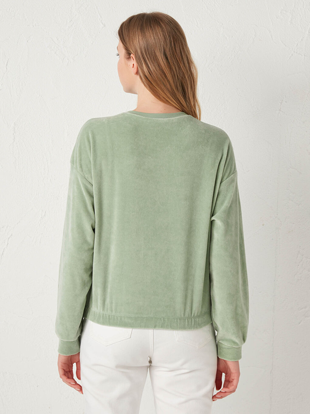 LCW Vision Slogan Printed Velvet Sweatshirt -0WHR65Z8-FKS