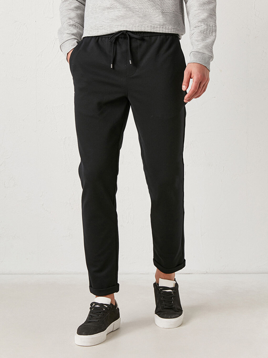 Uske Jogger Pantalone-2