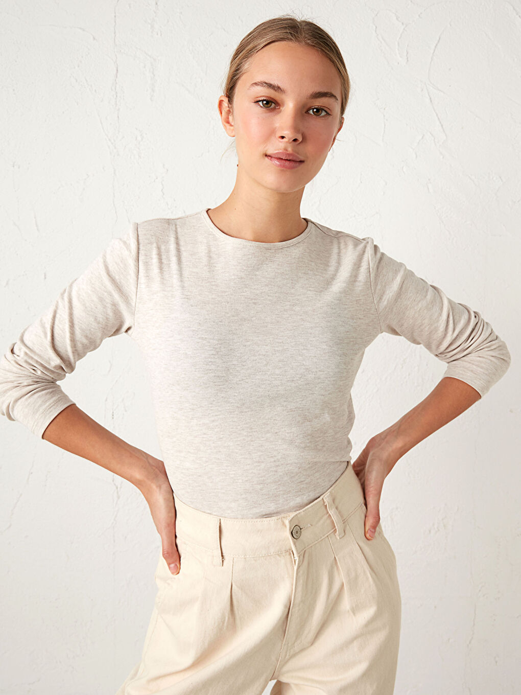 Bej Bisiklet Yaka Basic Uzun Kollu Tişört