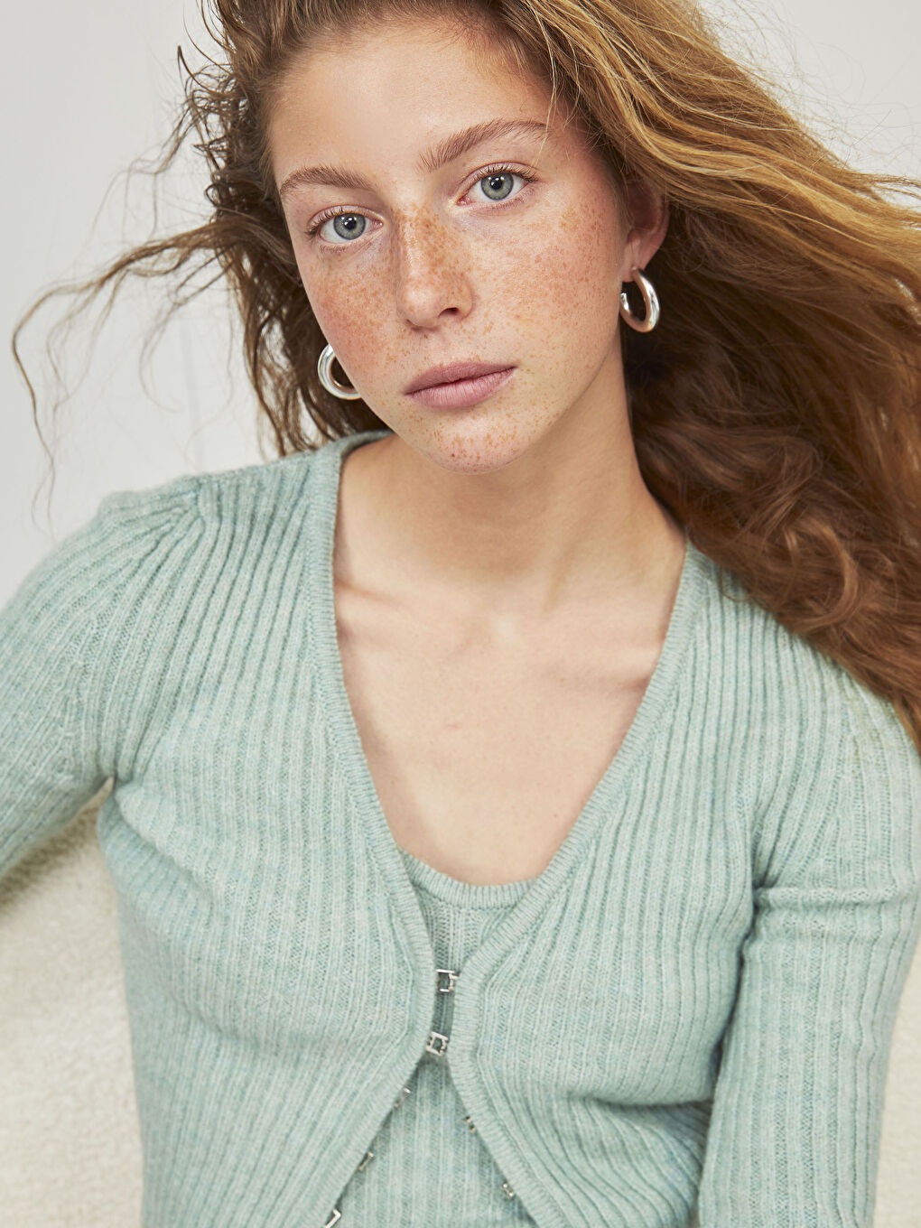 Cardigan Crop cu Decolteu în V-5