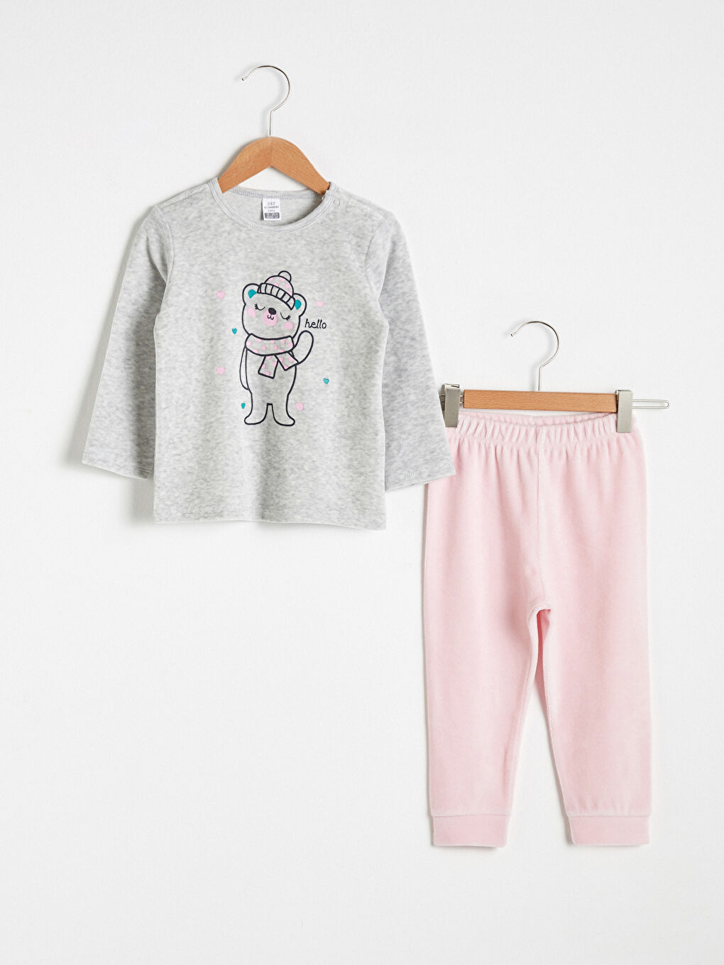 Beyaz Kız Bebek Baskılı Pijama Takımı