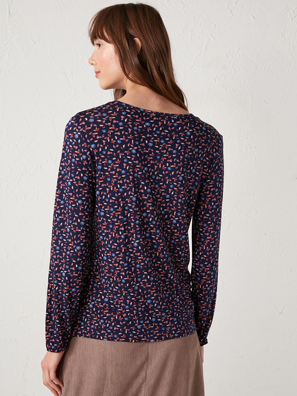 Crew Neck Patterned Blouse-2