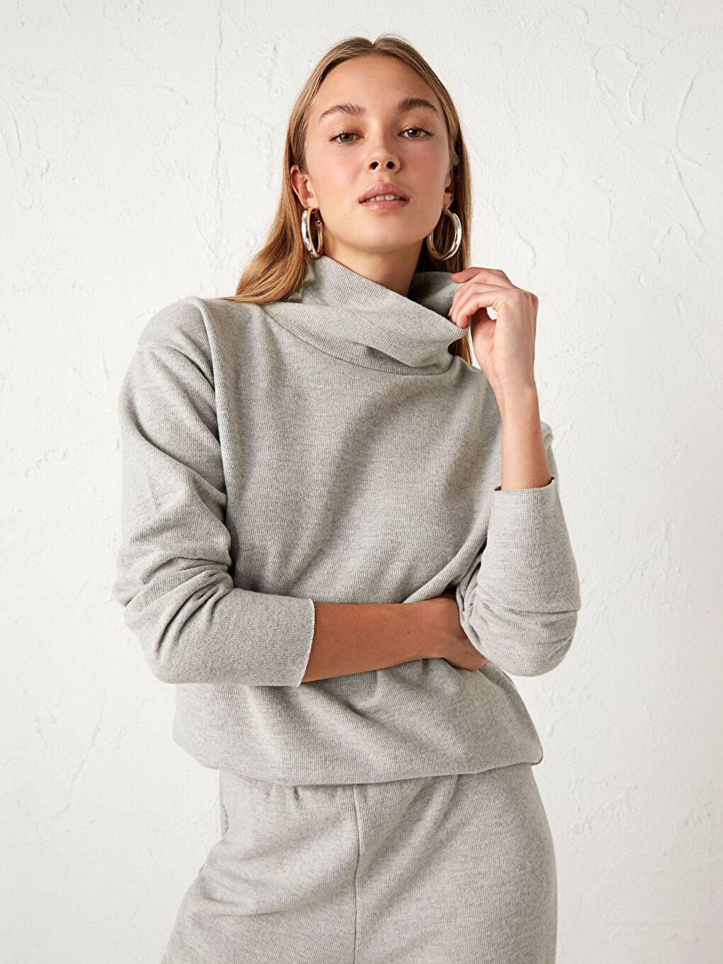 Gri Yarım Balıkçı Yaka Sweatshirt