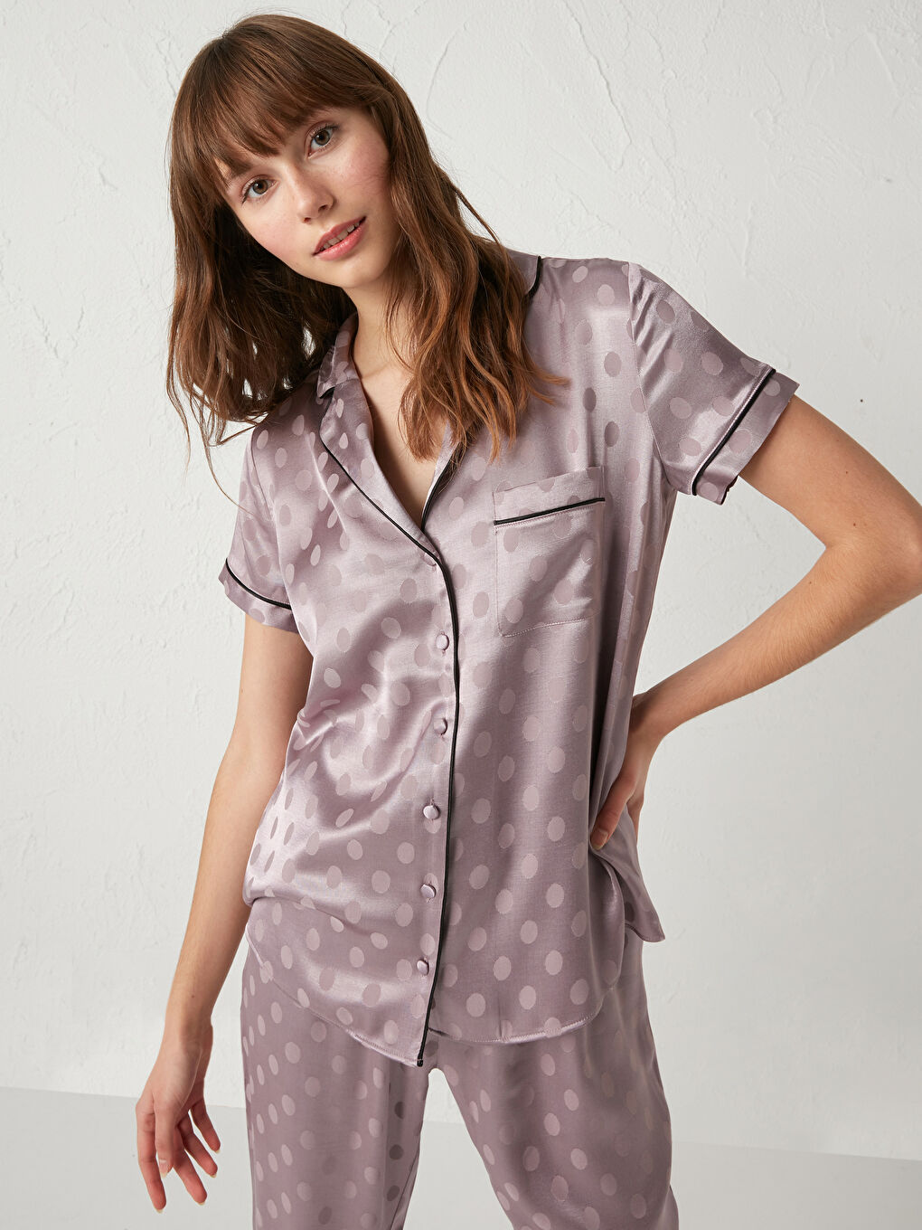 Puantiyeli Saten Pijama Takımı-1