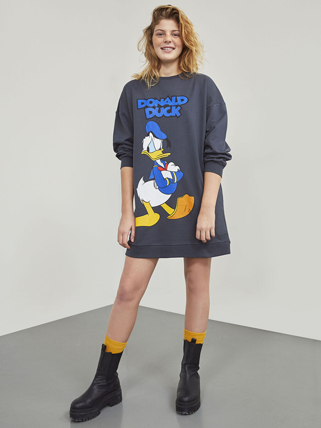 Donald-Duck-Bedrucktes Kleid-4