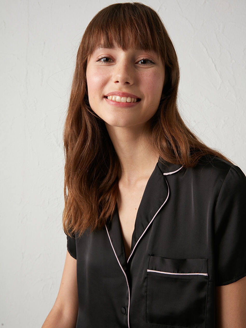 Set de pijama din satin cu guler de cămașă și mânecă scurtă pentru femei-2