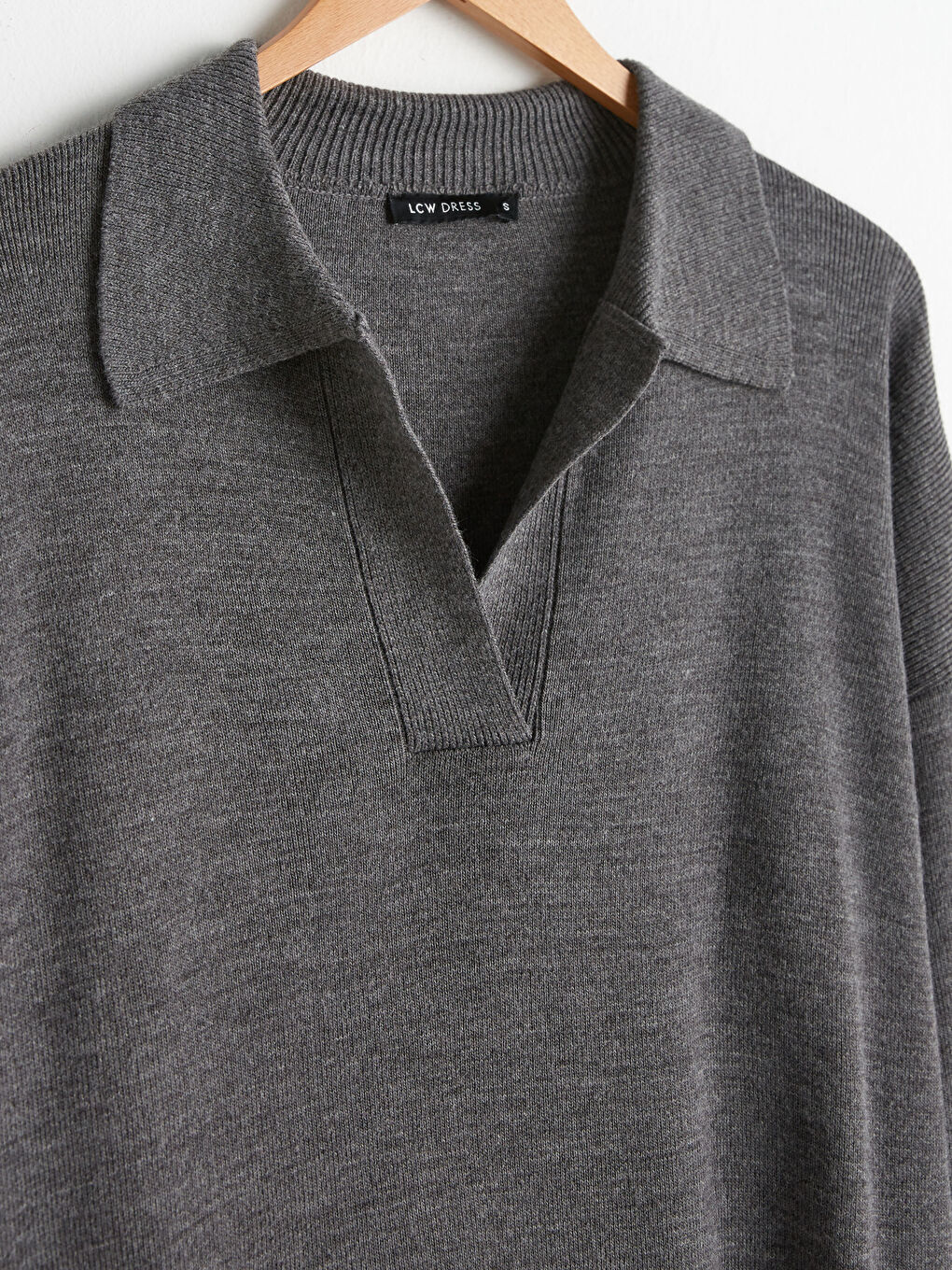 Gri V Yaka Akrilik Triko Elbise-7