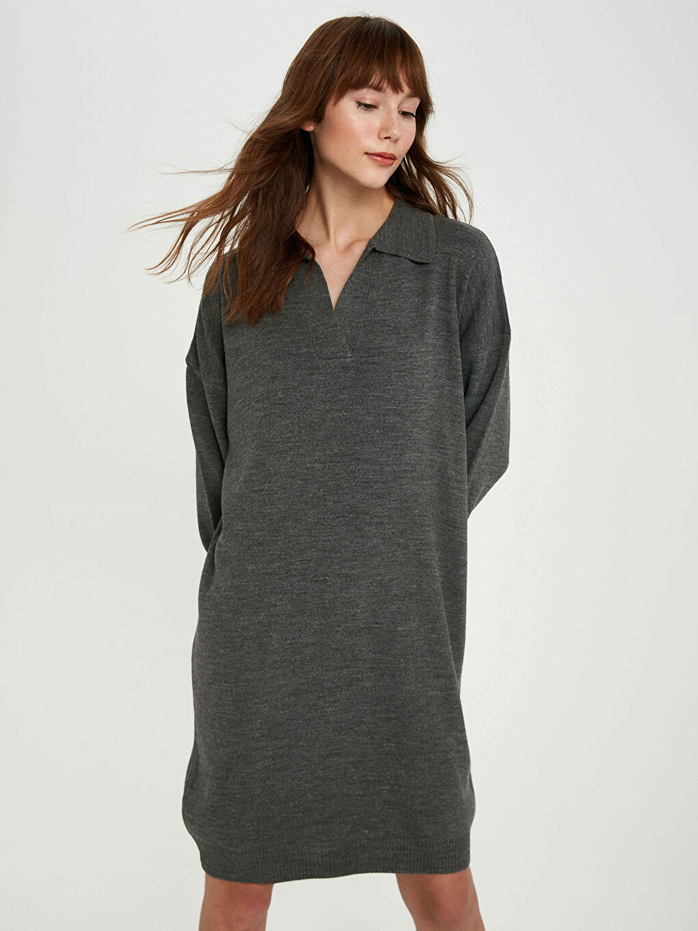 Gri V Yaka Akrilik Triko Elbise-1