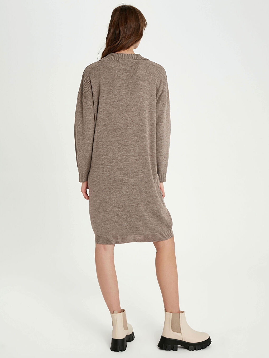 Kahverengi V Yaka Akrilik Triko Elbise-3