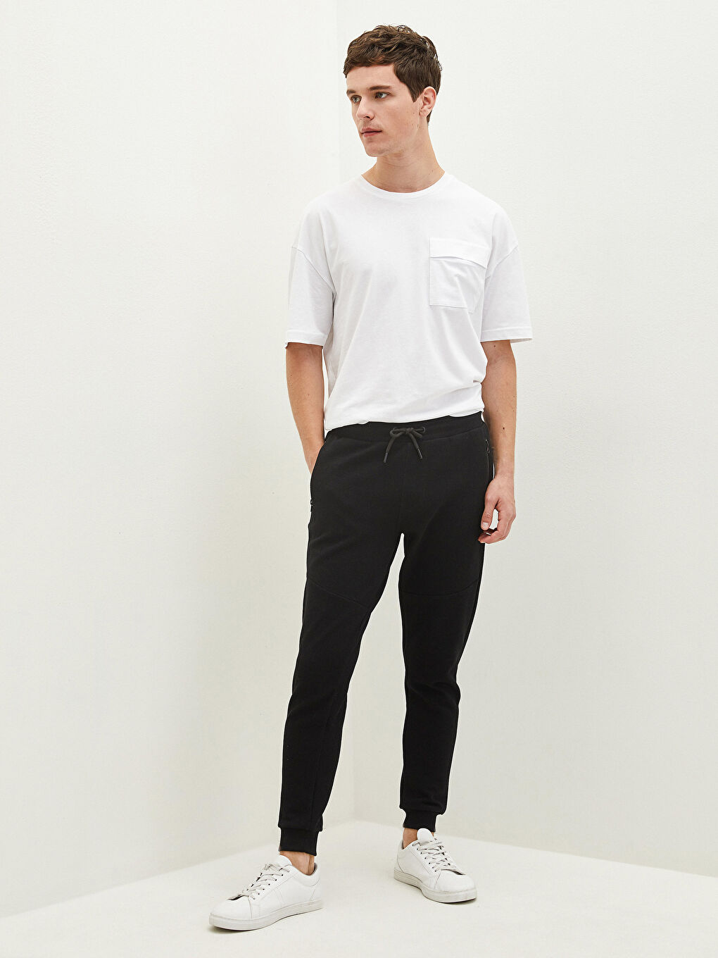 Siyah Slim Fit Erkek Jogger Eşofman Altı-3