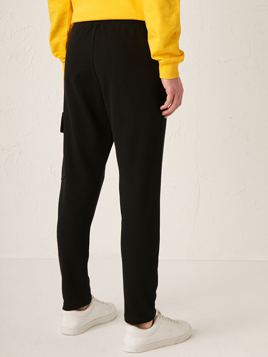 Siyah Slim Fit Kargo Cepli Eşofman Altı-1