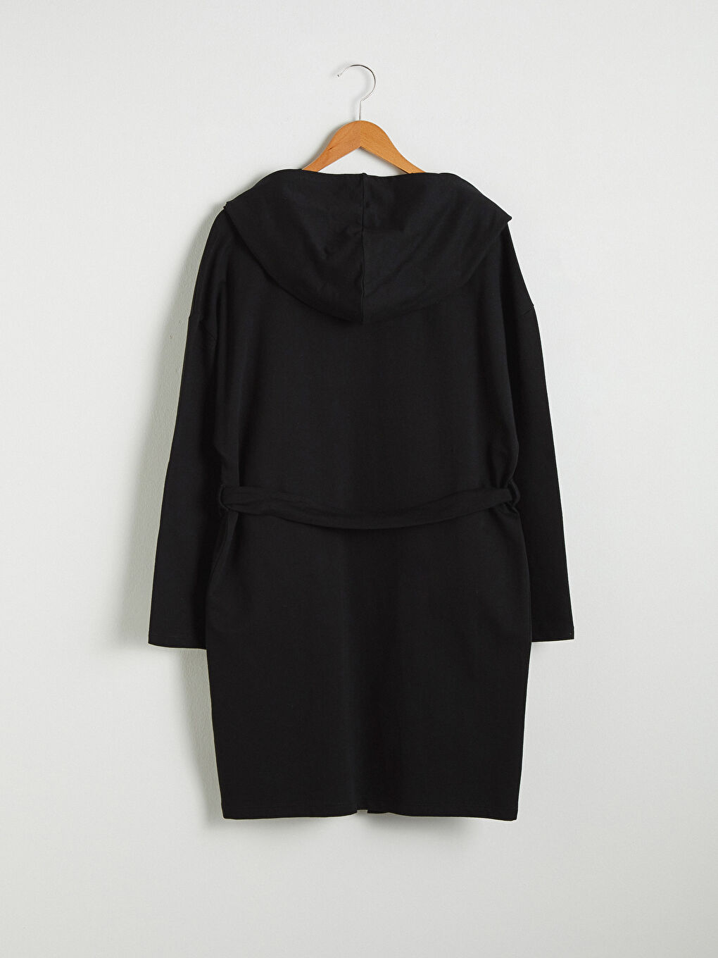 Siyah Kapüşonlu Beli Kuşaklı Sabahlık-1