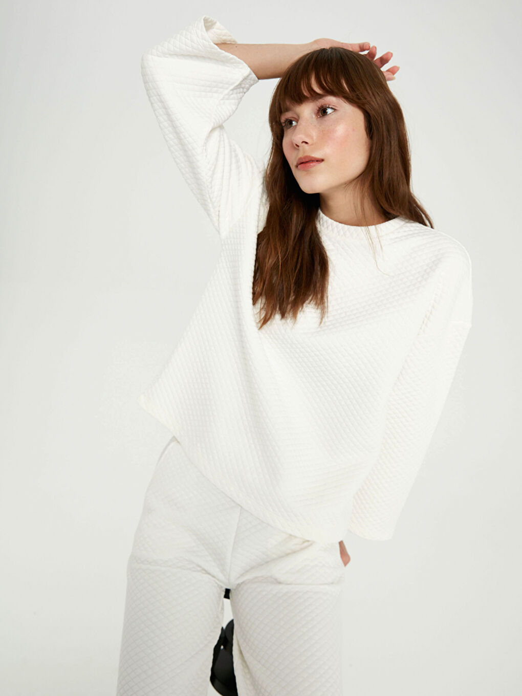 Ekru Bisiklet Yaka Kapitone Sweatshirt