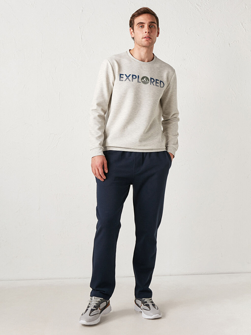 Crew Neck Printed Thin Sweatshirt-4