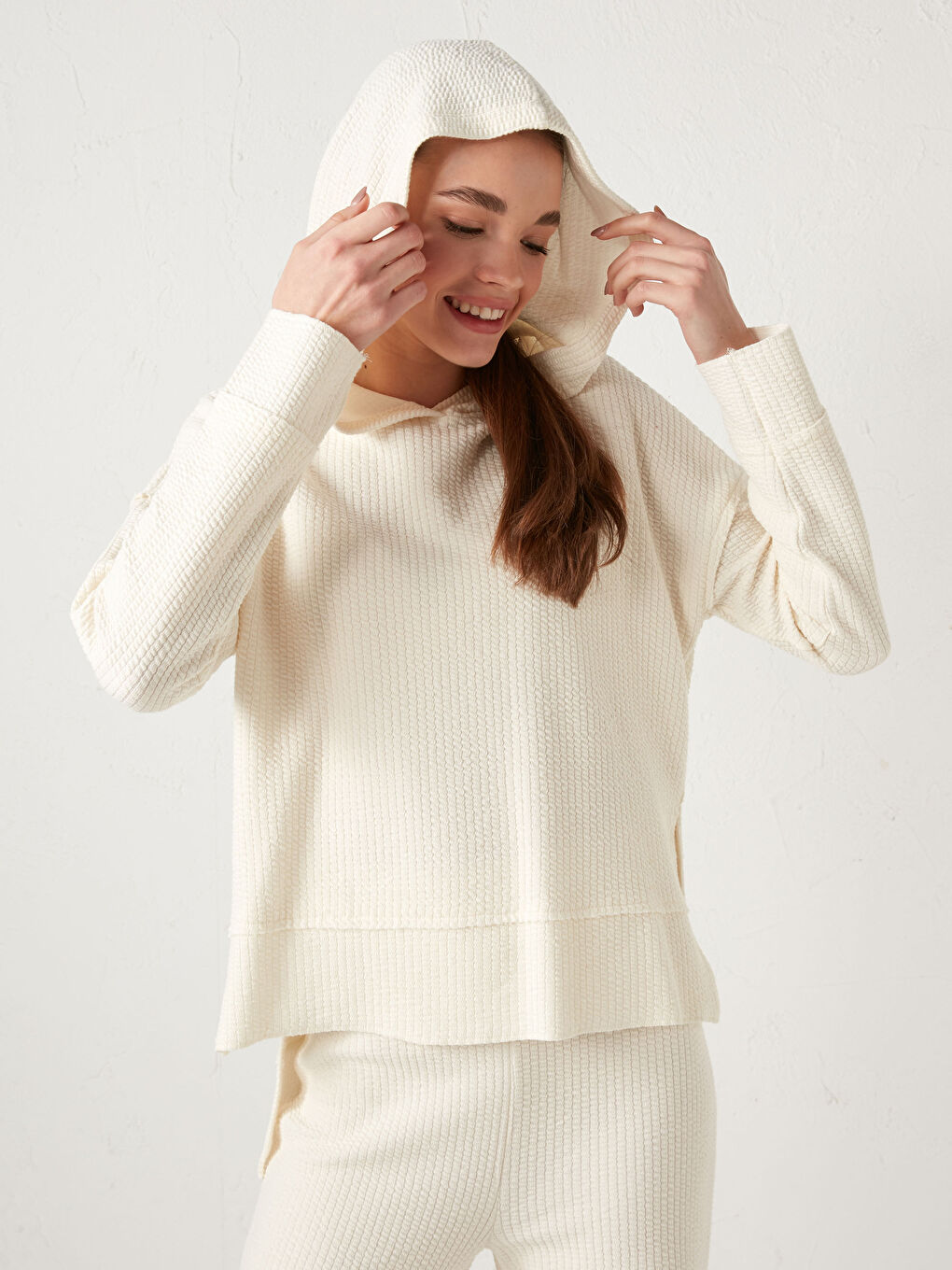 Ekru Kapüşonlu Pamuklu Sweatshirt