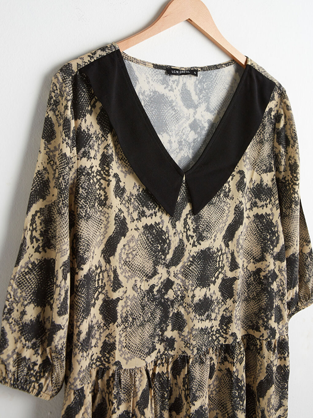 Принтті v мойынды тоқылған көйлек-8